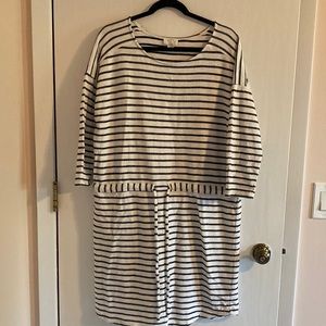LOFT Outlet Stripe Dress.  Size XL.  White/navy.